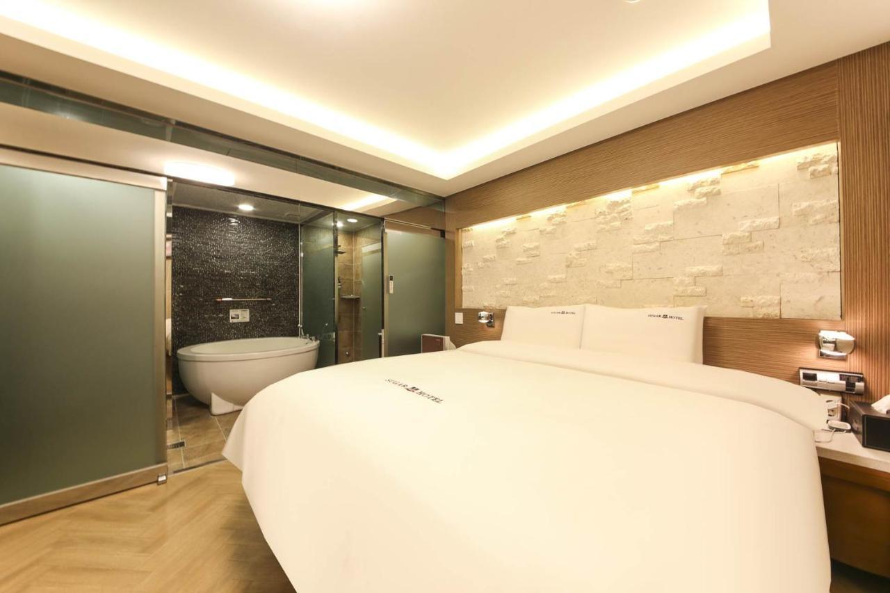 Sugar Hotel Кьонджу Екстер'єр фото