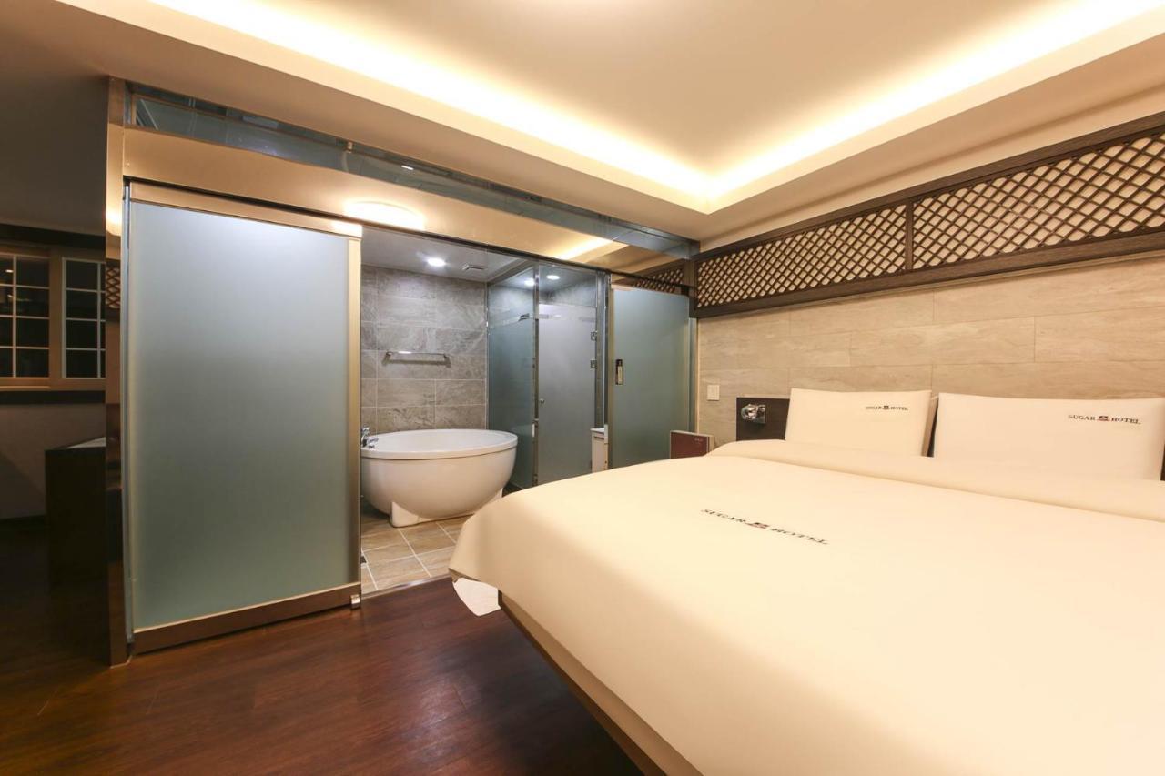 Sugar Hotel Кьонджу Екстер'єр фото